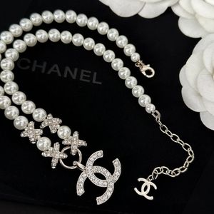 Meet your Posher, Queen